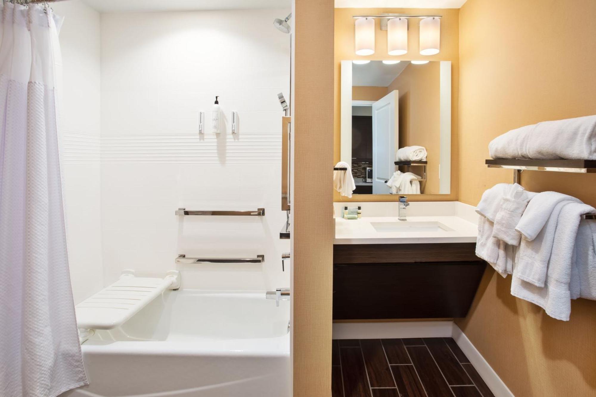 Towneplace Suites By Marriott Detroit Belleville Ngoại thất bức ảnh