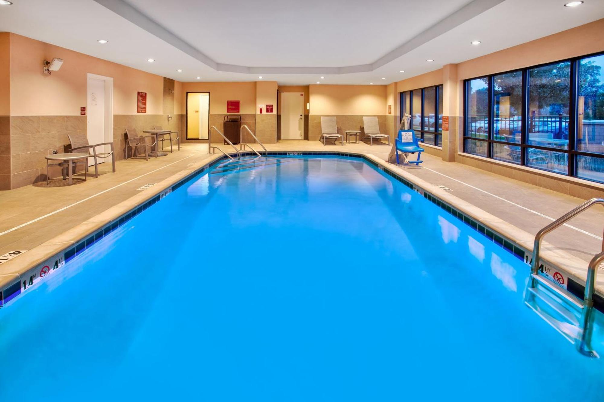 Towneplace Suites By Marriott Detroit Belleville Ngoại thất bức ảnh