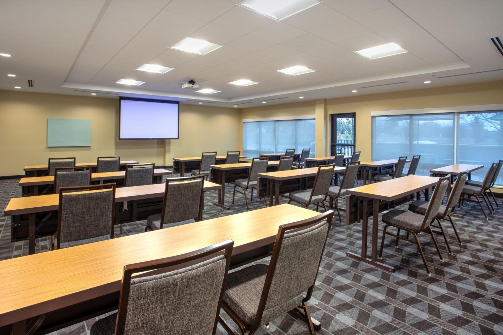 Towneplace Suites By Marriott Detroit Belleville Ngoại thất bức ảnh