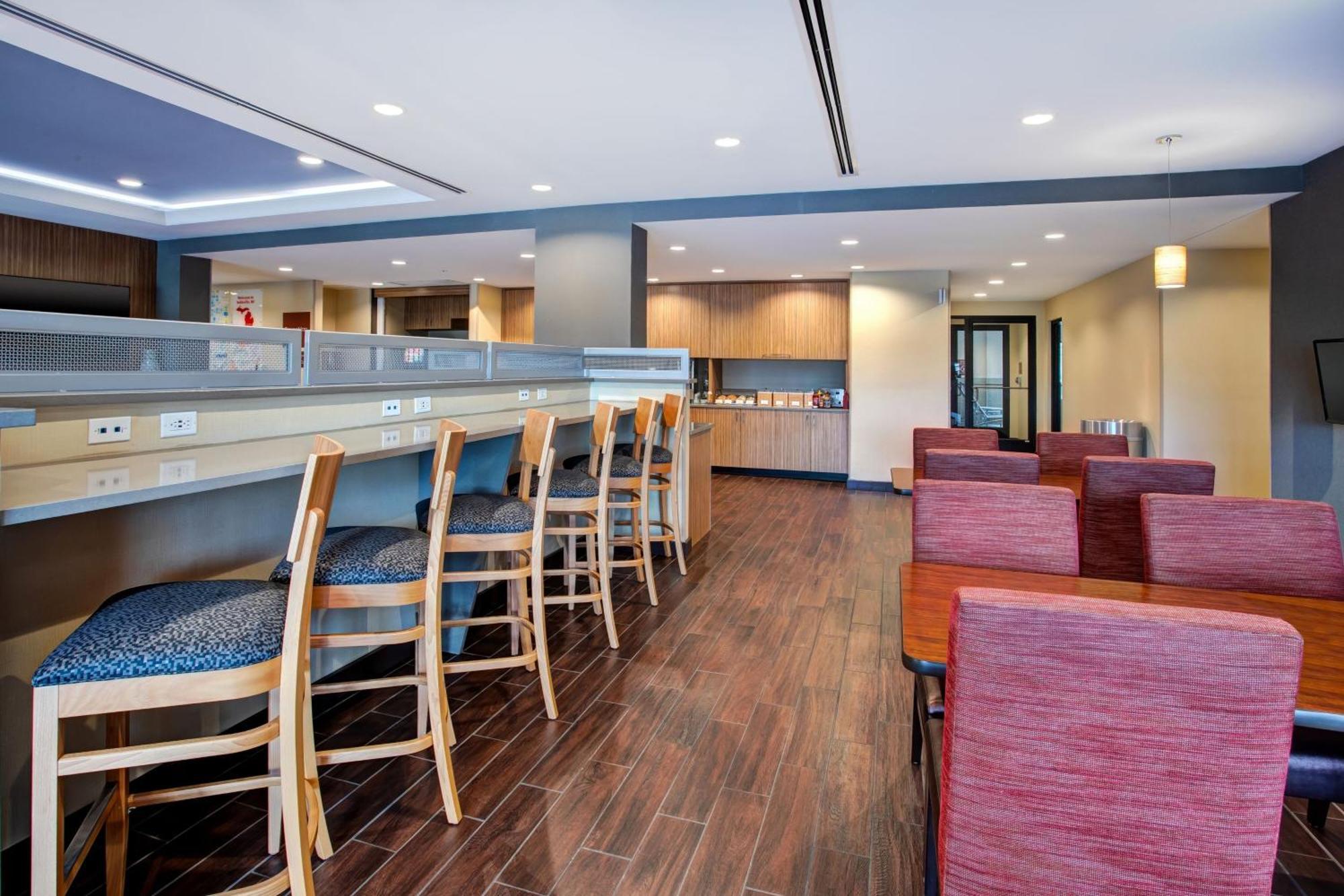 Towneplace Suites By Marriott Detroit Belleville Ngoại thất bức ảnh